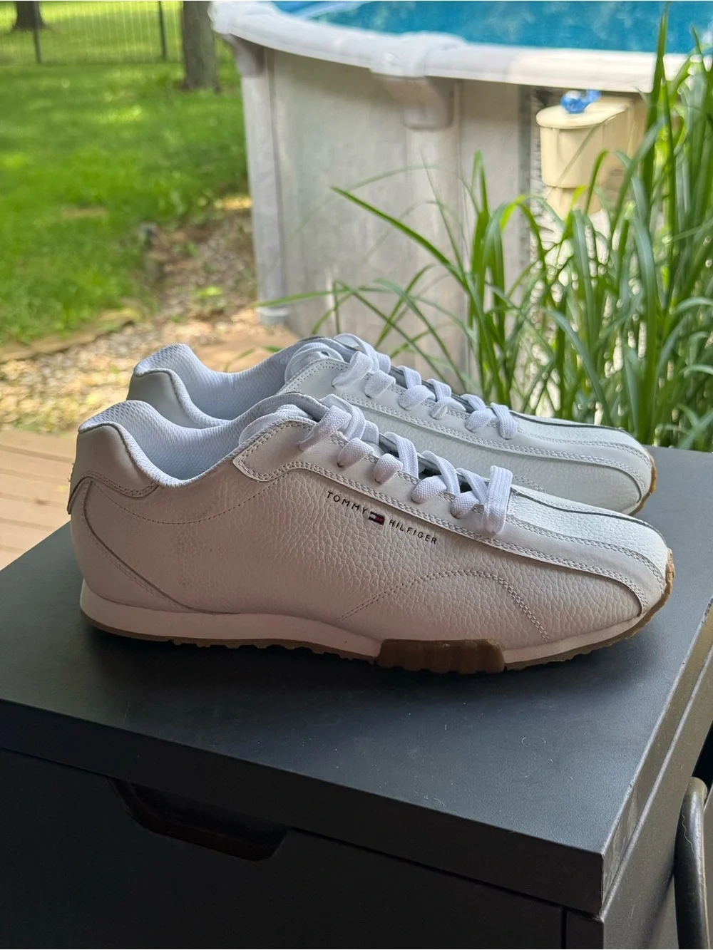 Tommy Hilfiger White Leather Low-Top Sneakers with Gum Outsole